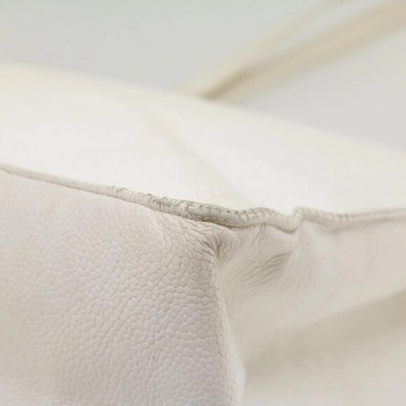 CHANEL Tote Bag Grained Calf Skin White CC Auth bs8320 - Picture 5 of 16